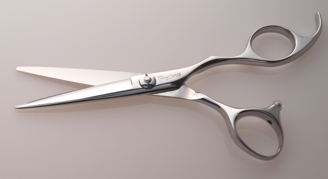 美容師用5.5インチ カットシザー 【Precious】-プレシャス- 商品詳細