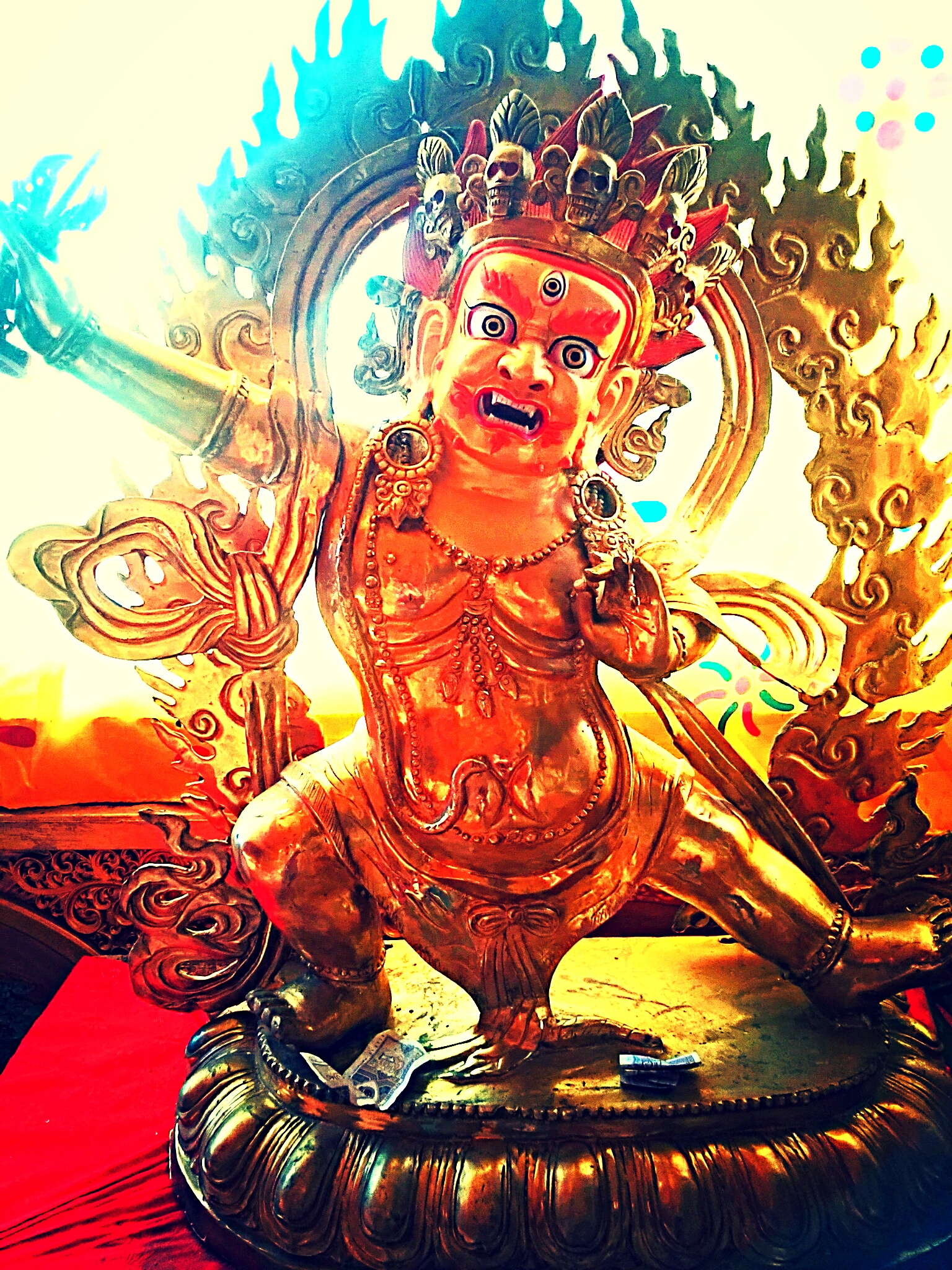 伝説の武器を持つ怒りの仏チャナ・ドルジェ(金剛手菩薩)とは？│漫画