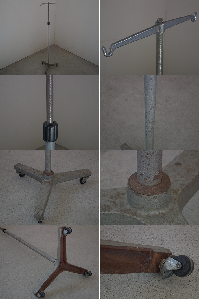 K02466 インダストリアル キャスター付きの古い点滴スタンド