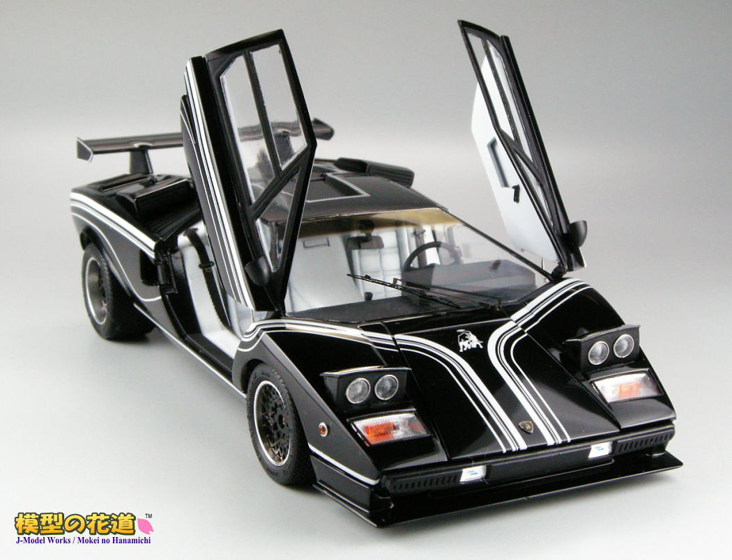 フジミ エンスージアストモデル 1/24 ランボルギーニカウンタック