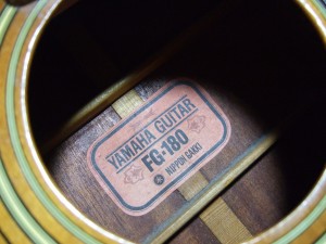 YAMAHA 68年製 FG-180 赤ラベル PU取付＆弦高下げ | Neiro Design