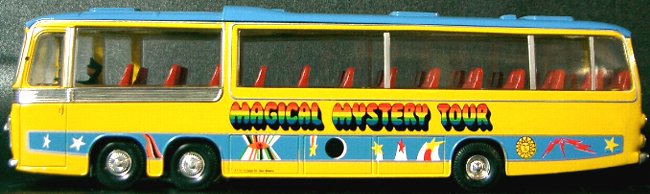 マジカルミステリーツアーバス