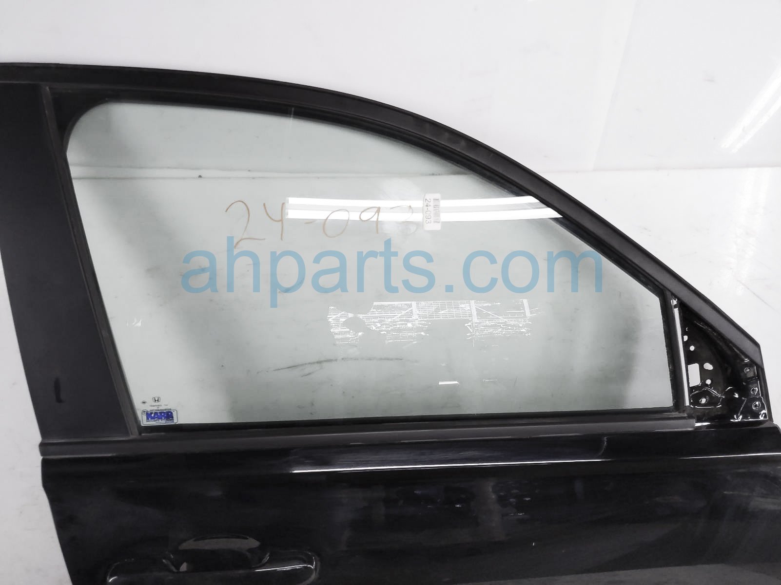 2023 Honda Pilot Front Passenger Door - Black - No Mirror/trim