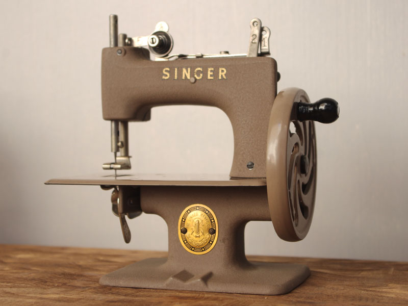 SINGER 20 シンガー製トイミシン足踏みミシン・手回しミシンの
