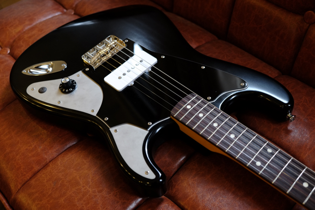 ワンマスター化カスタマイズ – Astronauts Guitars