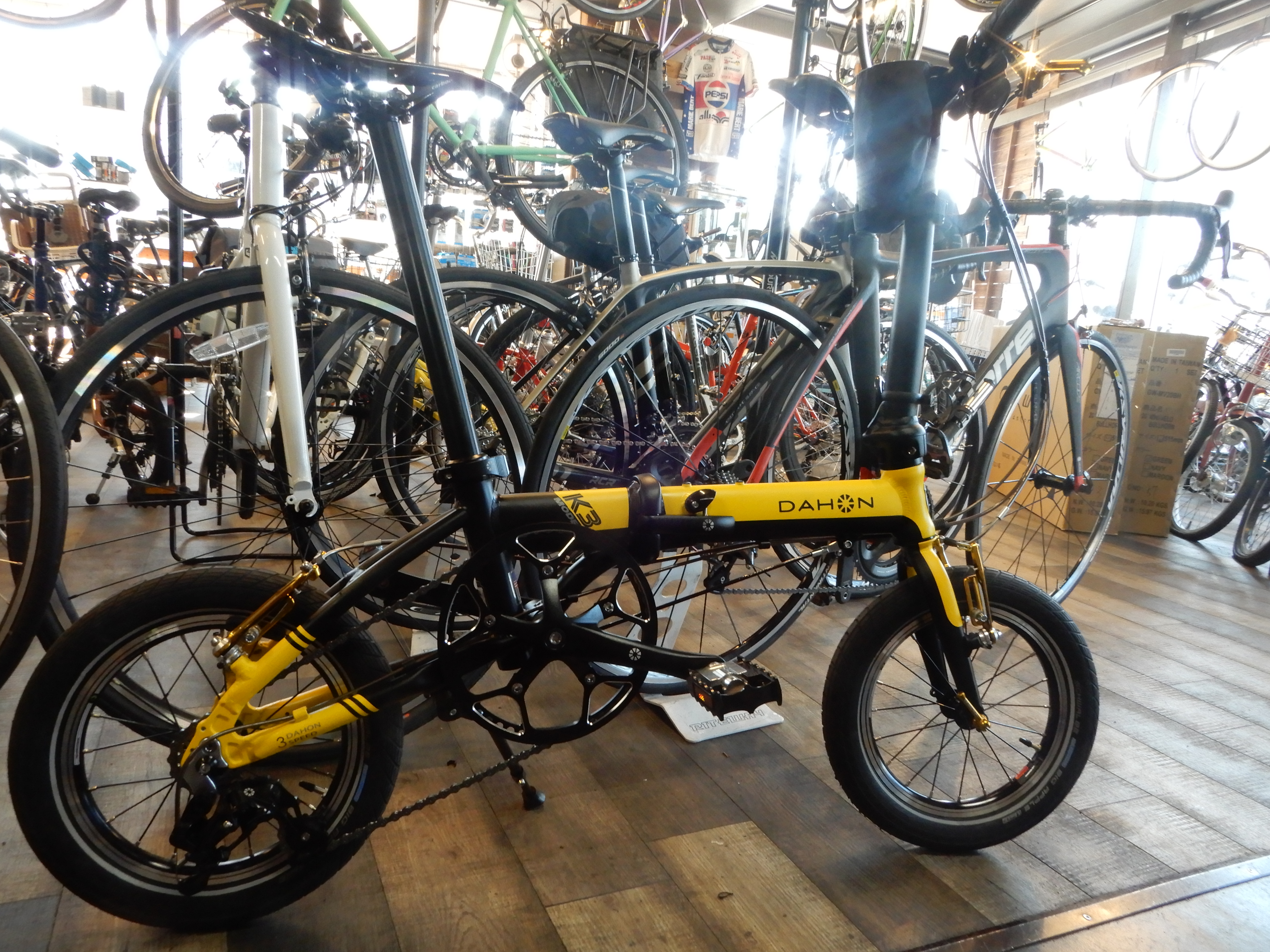 DAHON K3 カスタム良い感じです - Base Rocket Punch （京都伏見の