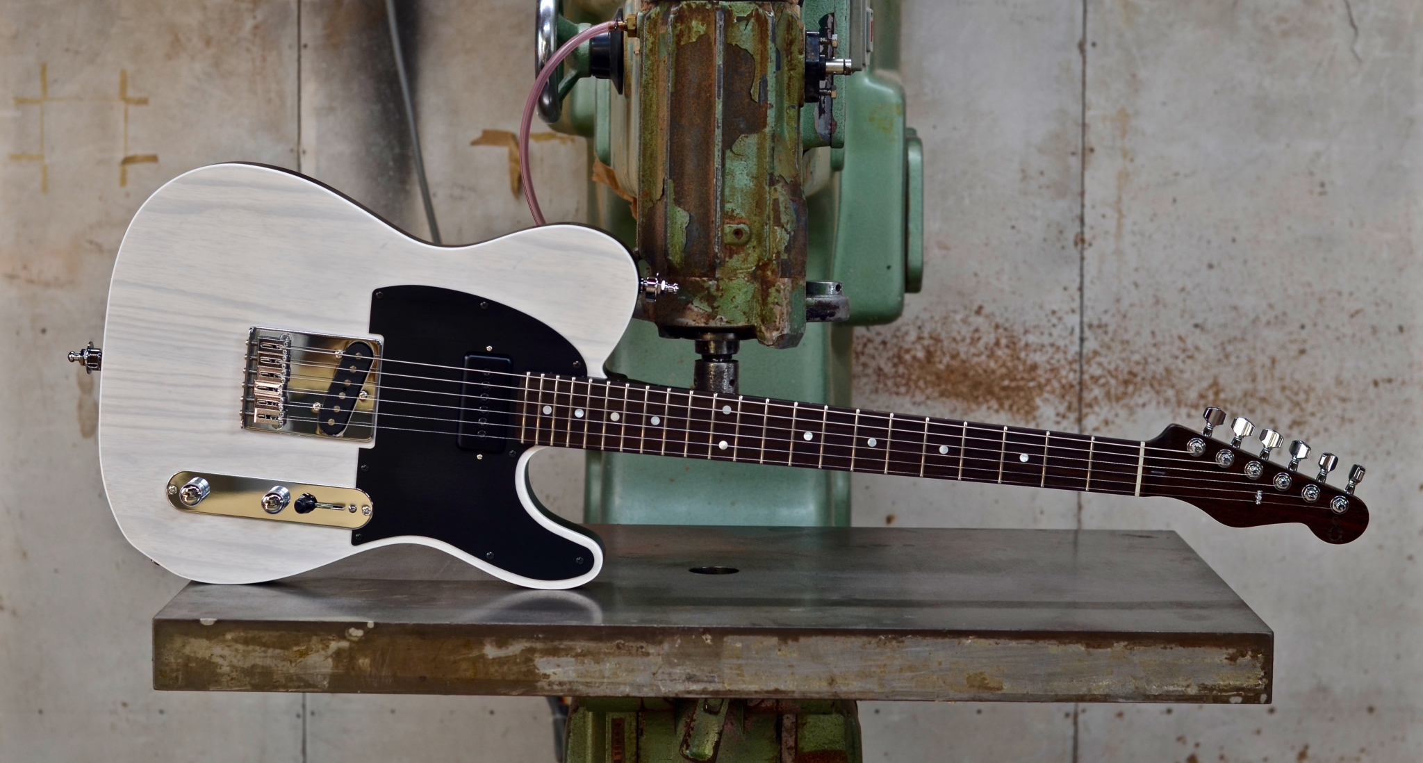 BLACK SMOKER Delta Custom Brown Sugar – 株式会社 BLACK CLOUD