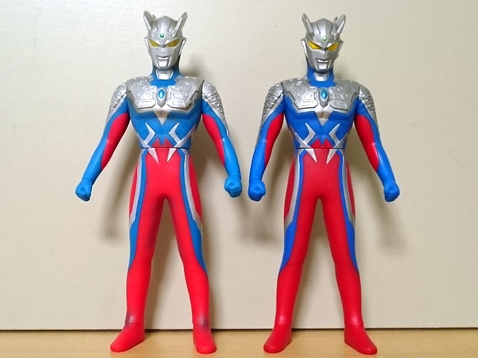 シリーズ50周年記念ソフビ「ウルトラセブン&ウルトラマンゼロ 50th