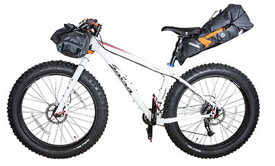 バイクパッキングが人気ですが、老舗オルトリーブがようやく腰をあげ