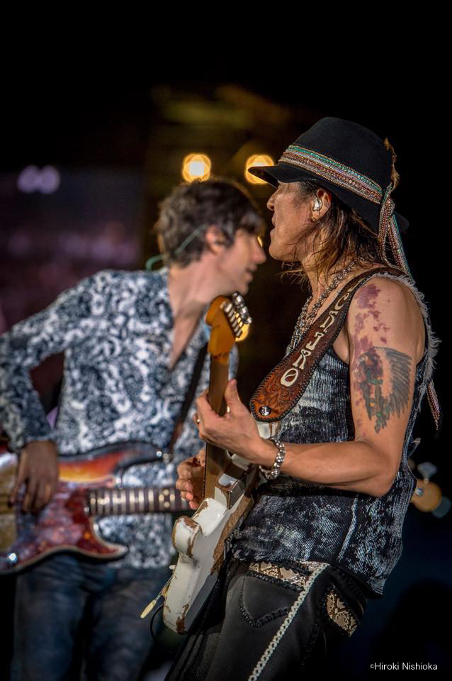 長渕剛 10万人オールナイト・ライヴ着用 ichiro氏&矢野一成氏衣装展示