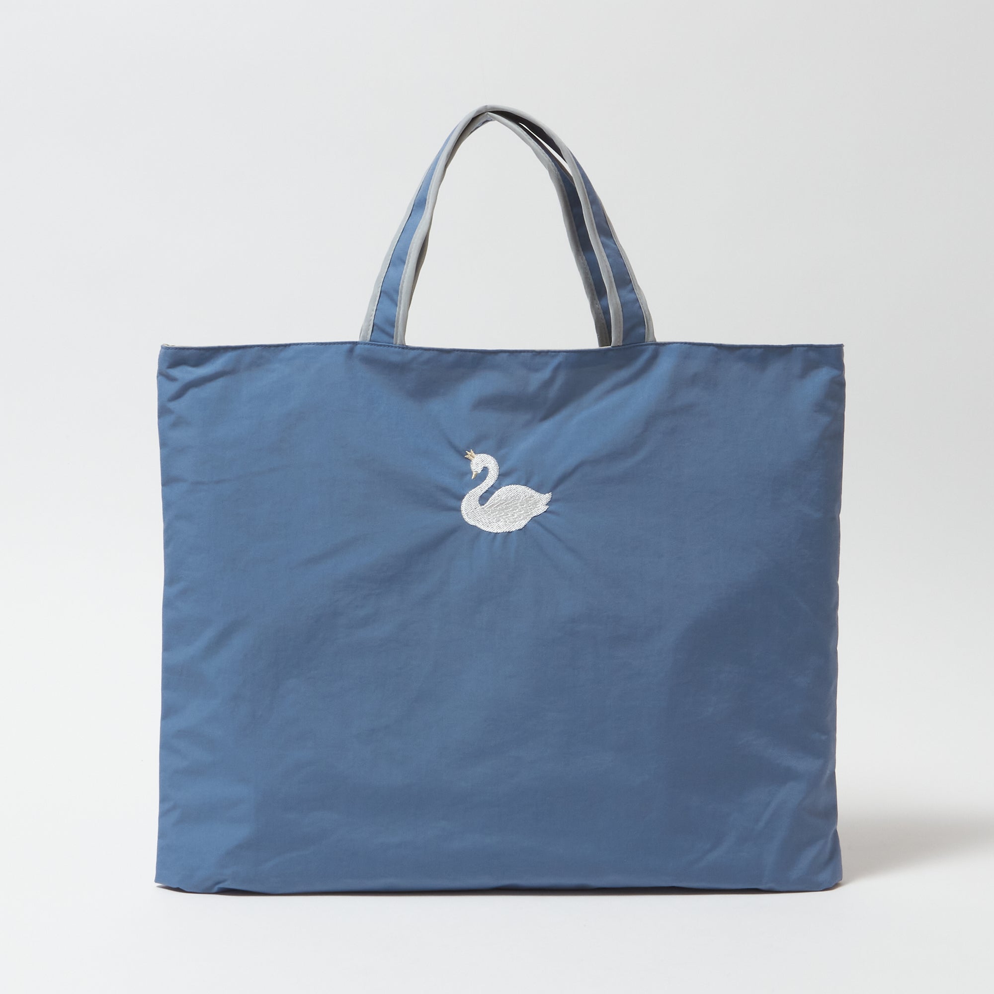 プレミアム生地のスワン刺繍のレッスンバッグ/サックスブルー – bojji 公式