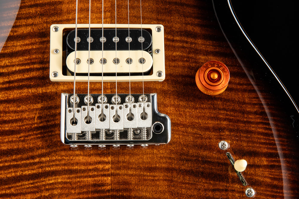 Paul Reed Smith SE Custom 24 Black Gold Burst Electric Guitar