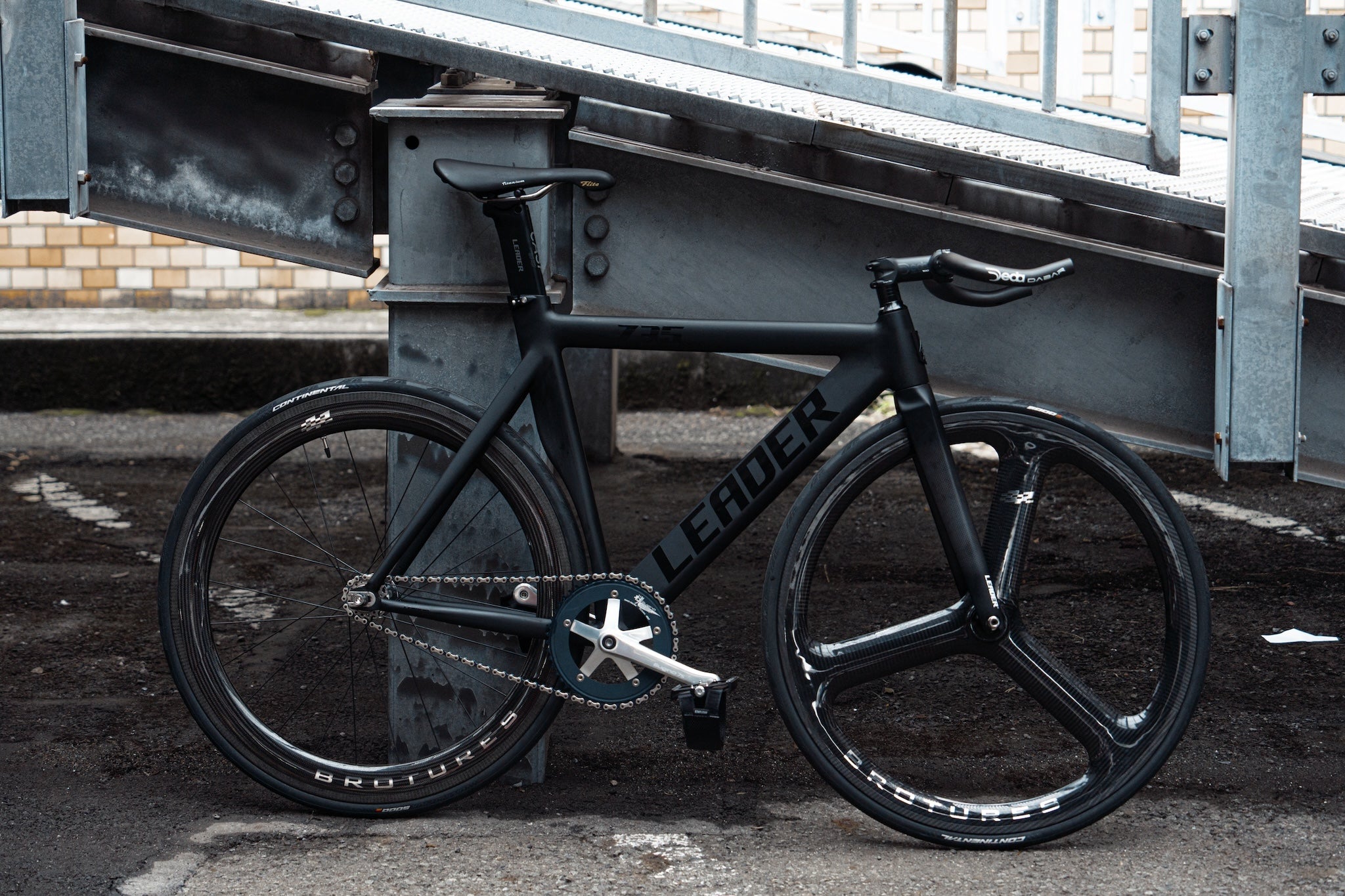 LEADER735 リーダーバイク735 錆びあり・パンクのため大幅割引価格