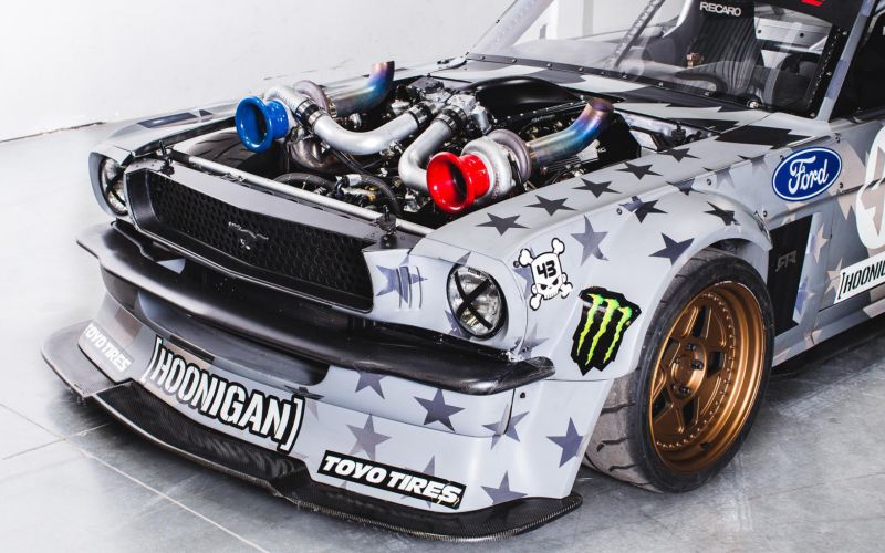 ケンブロック、1400馬力に改造された「Hoonicorn V2」を公開！ | 車の