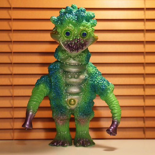 ZOLLMEN 円盤怪獣マザー - エスムスザイン es muss sein