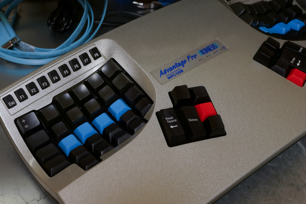 Kinesis Advantage: Signature Plastics キー交換 - すりこぎダイアリー