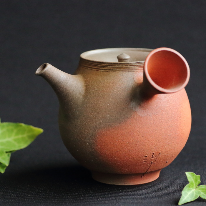 小西洋平 朱泥窯変急須 満容量310ml 名匠のティーポット 常滑焼 桐箱