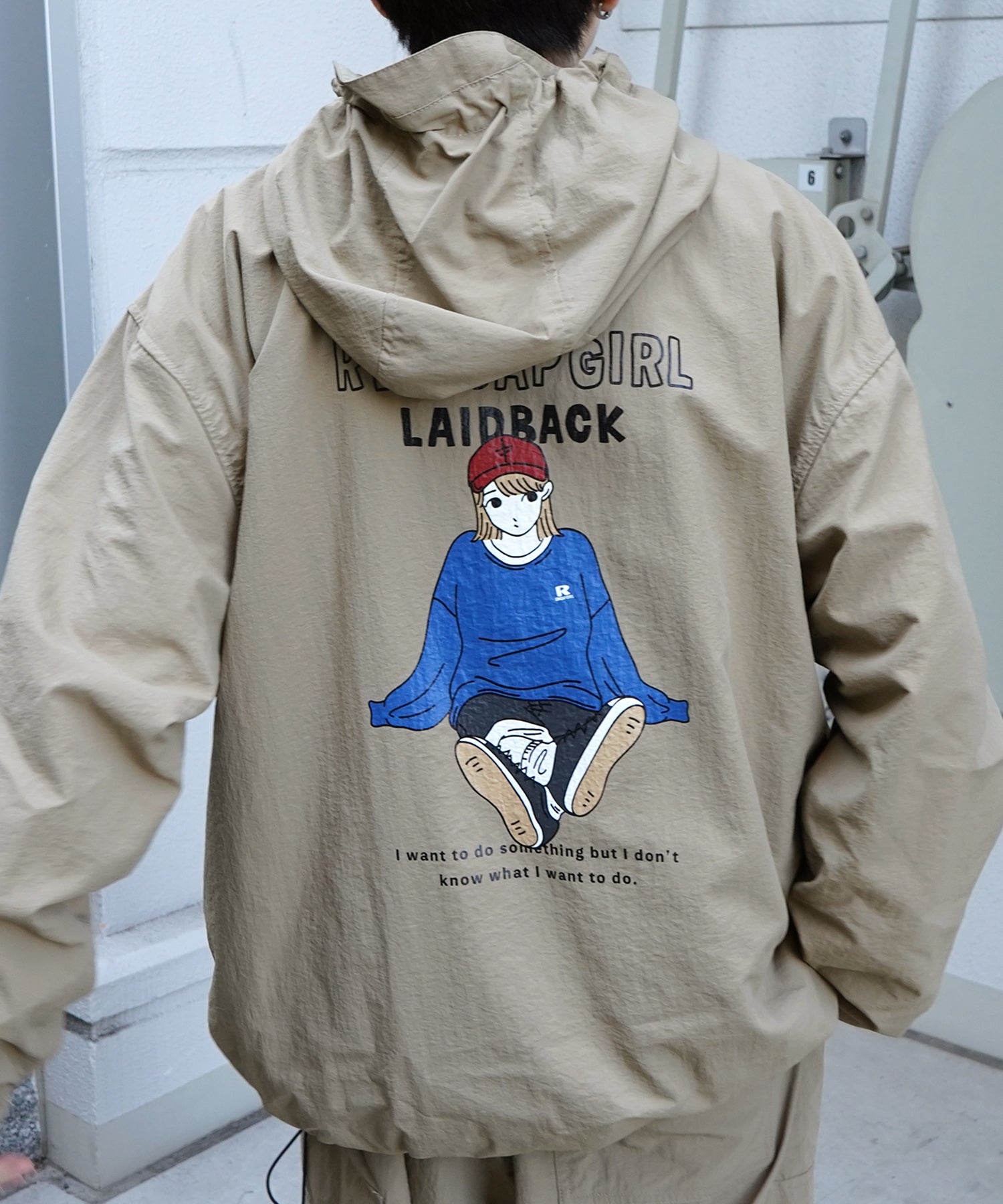 RED CAP GIRL】24SS ビッグシルエット イラストバックプリント フード