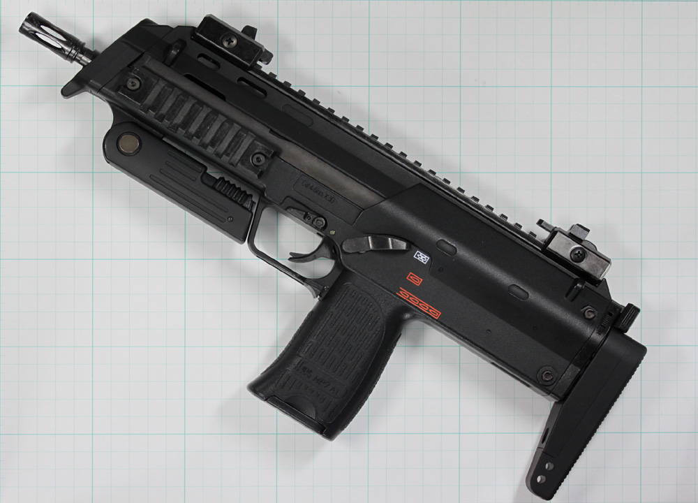 電拳 電動コンパクトマシンガン・H&K MP7A1(コン電 MP7)の分解・組み立て1