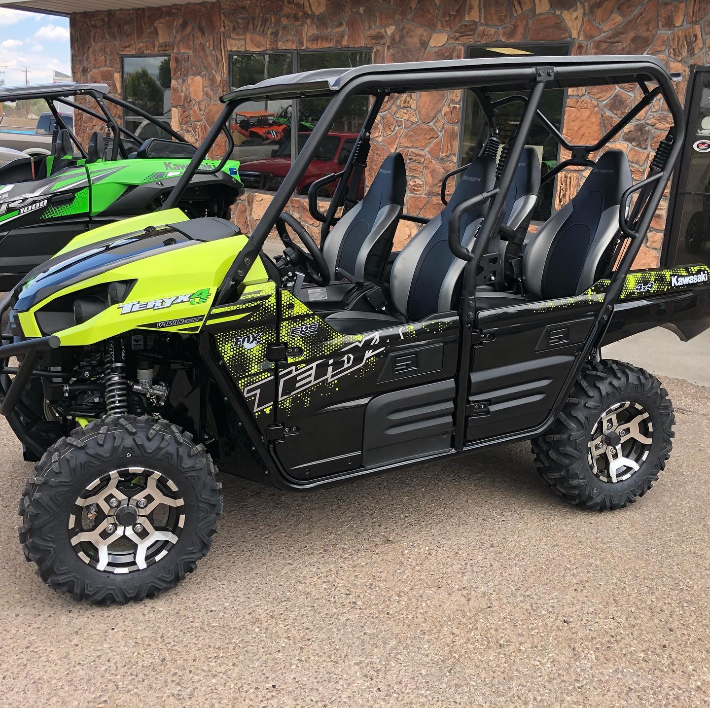 Kawasaki Teryx 800 Billet Shift Handle – Deranged Off-Road