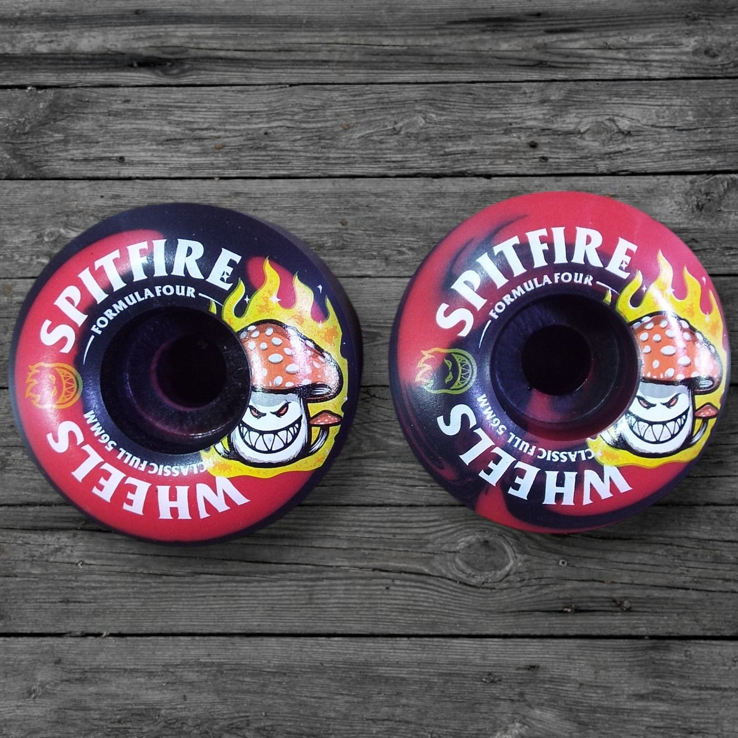 Spitfire F4 Classic Full Shroom Bighead Red-Black Swirl 99a Wheels