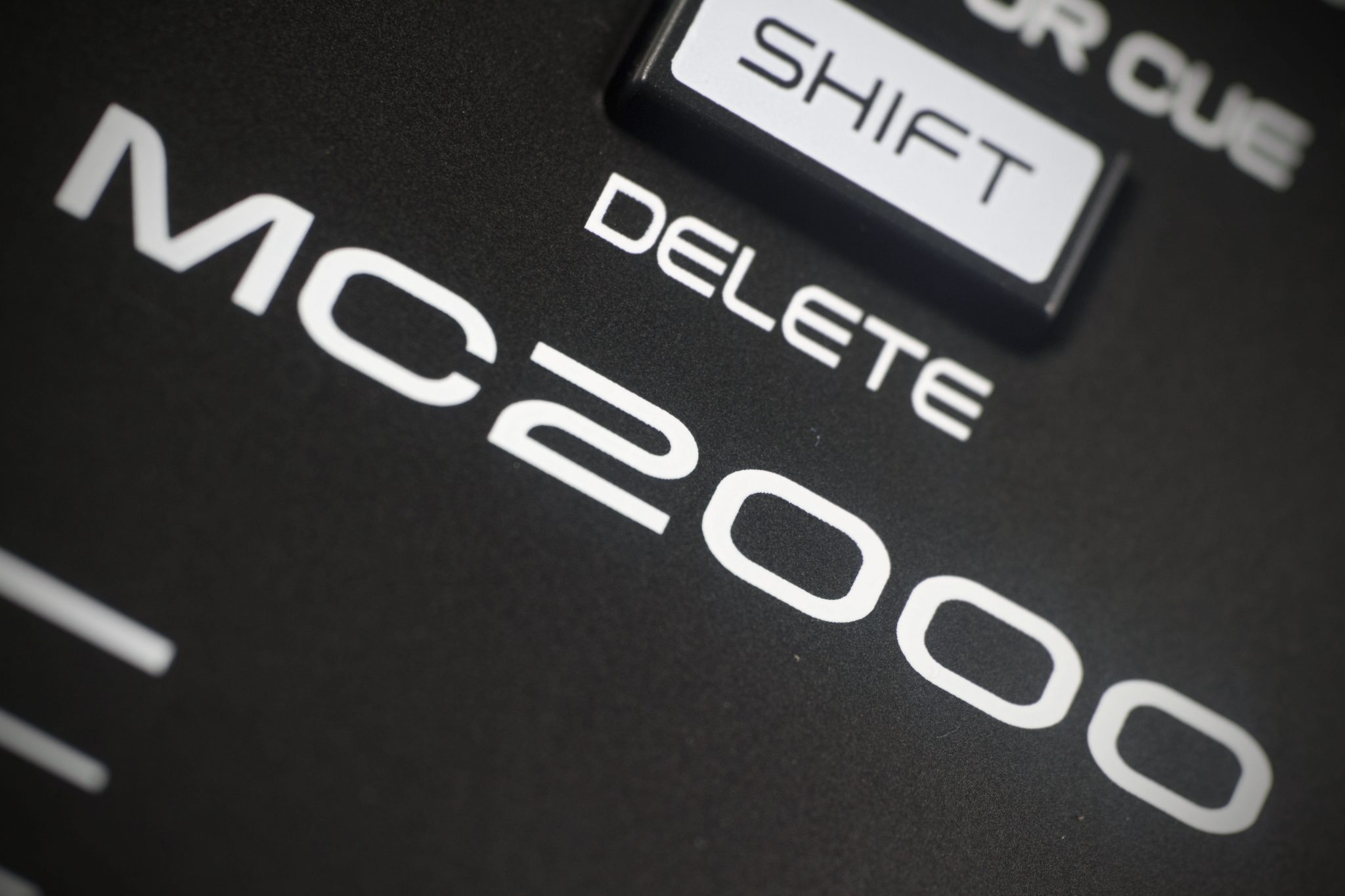 REVIEW: Denon DJ MC2000 DJ Controller