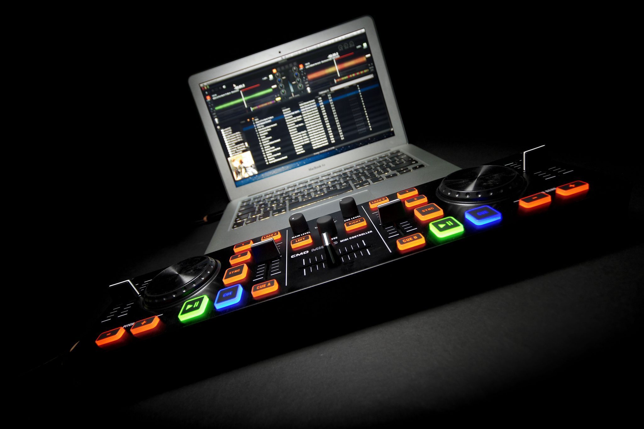 REVIEW: Behringer CMD Micro DJ Controller