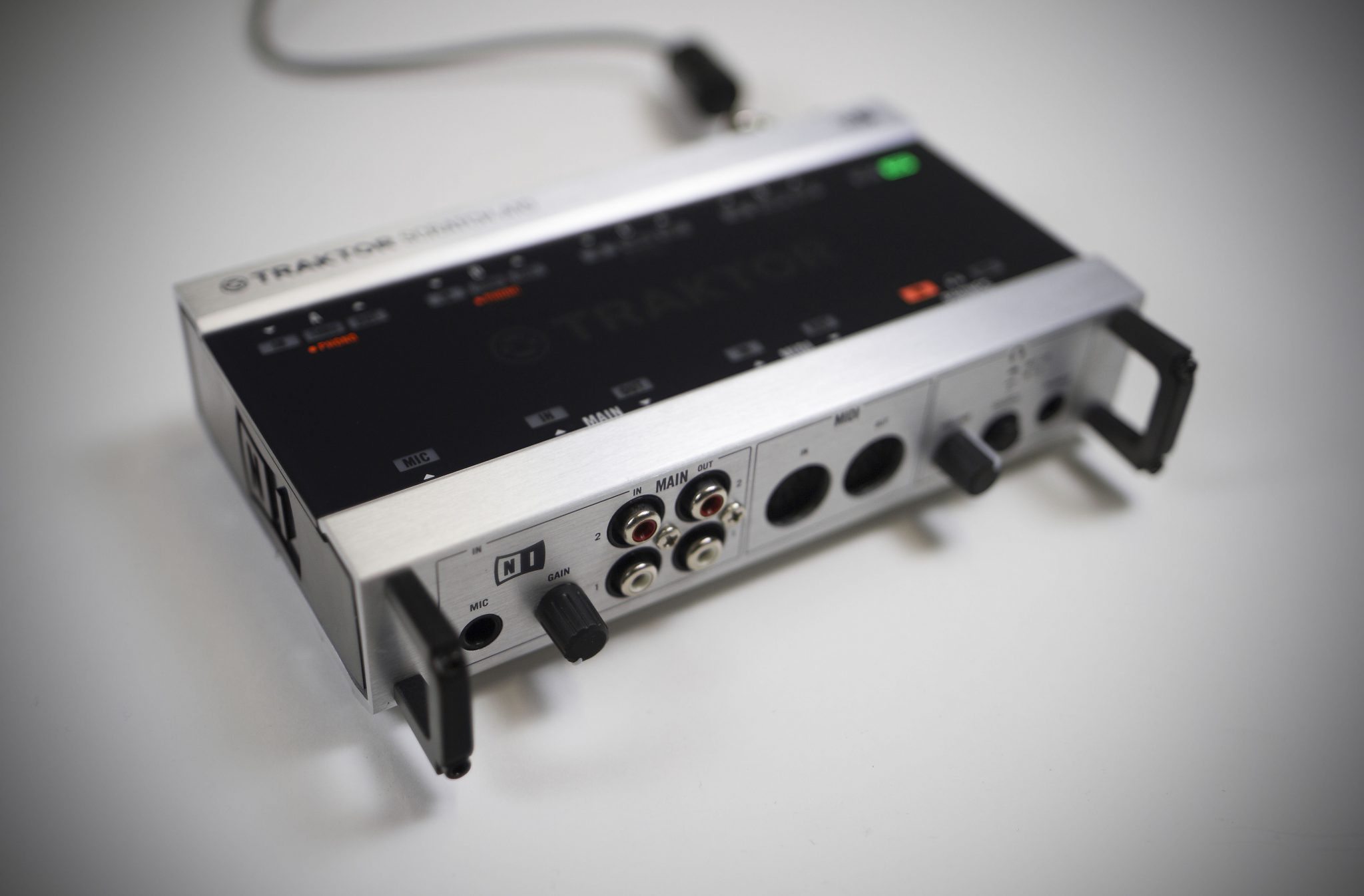 REVIEW: NI Traktor Scratch A10 Mk2 Audio Interface