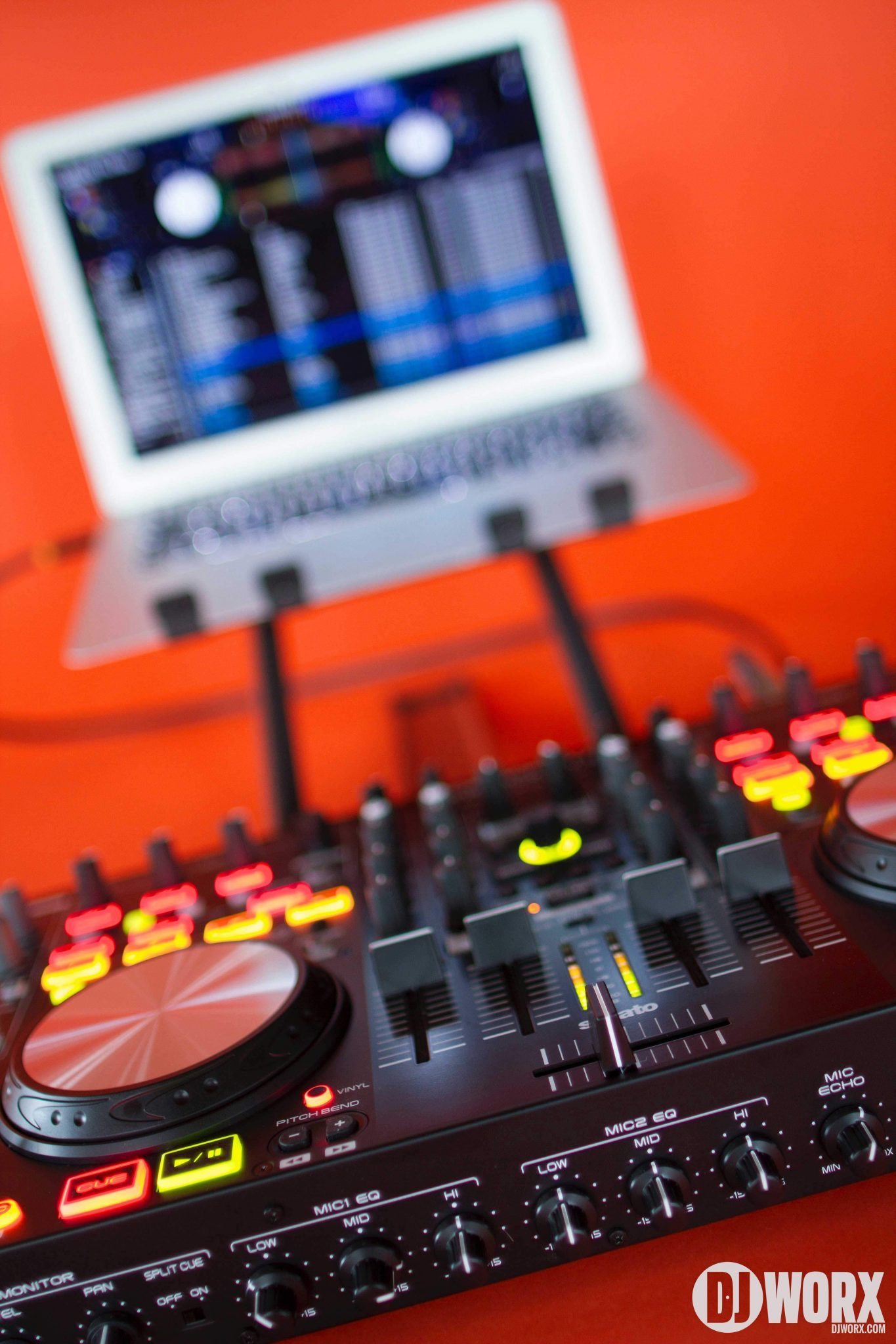 REVIEW: Denon DJ MC6000 MK2 Serato Controller