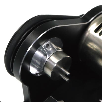 3種の特殊ナイフを標準装備！ミニ四駆ホイルを本体に直接固定して