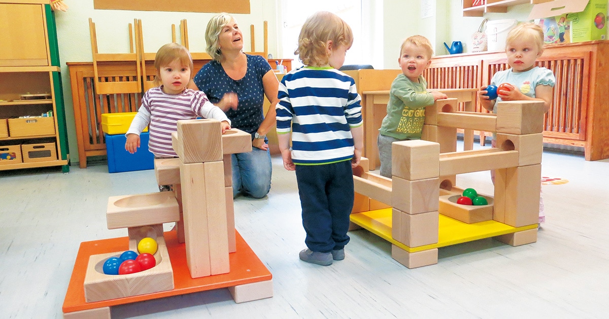 メーカー紹介：カデン・カデン社 ボーネルンド オンラインショップ