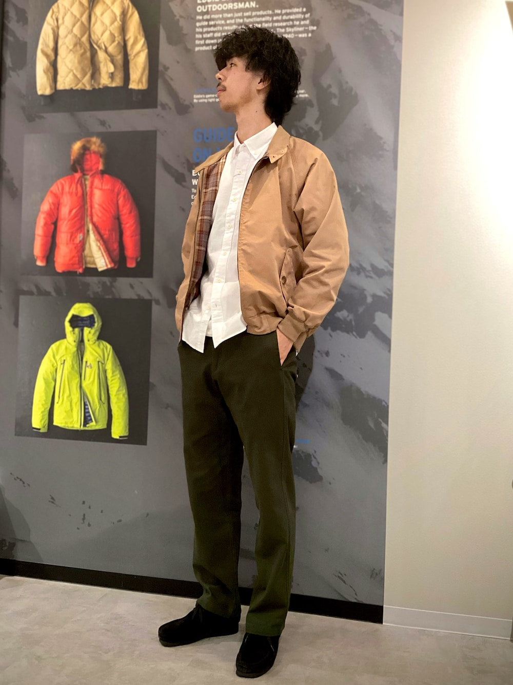 秋にピッタリなベージュのスイングトップ – Eddie Bauer | エディー