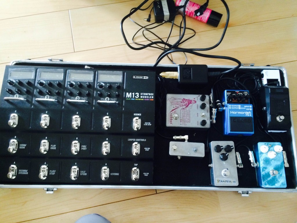 NICOさんのエフェクターボードの中身。