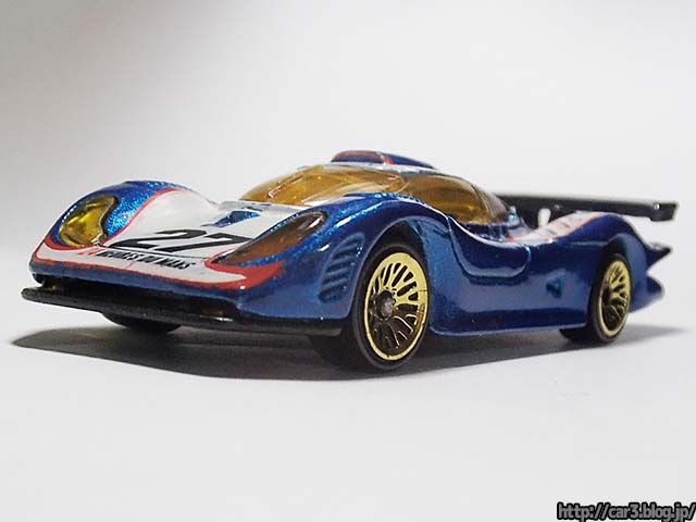 ホットウィールミニカーのポルシェ911GT1はヘッドライトがクリア