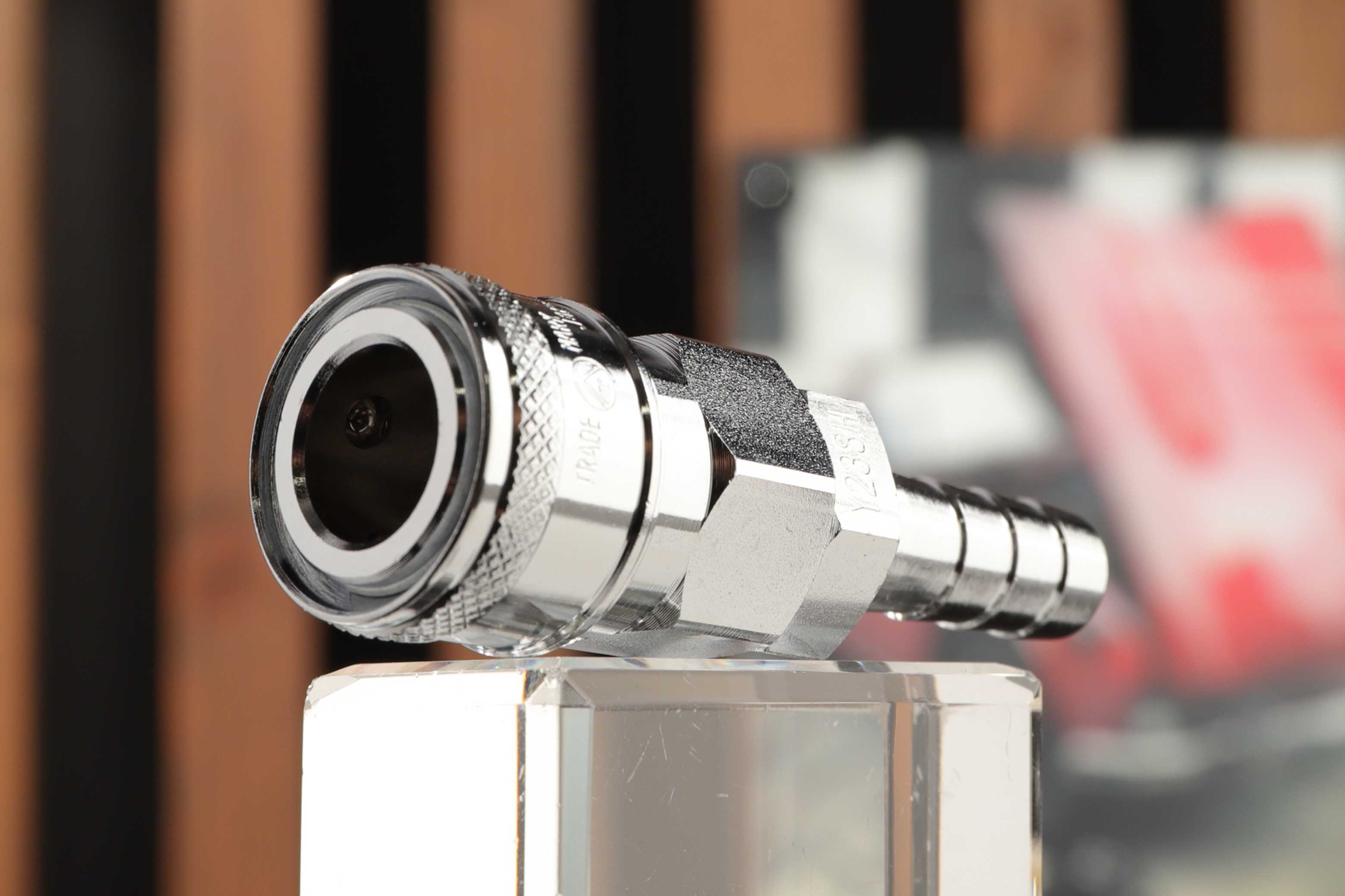 ヤマトエンジニアリング プラグカプラ 3／8 BLY-23SH