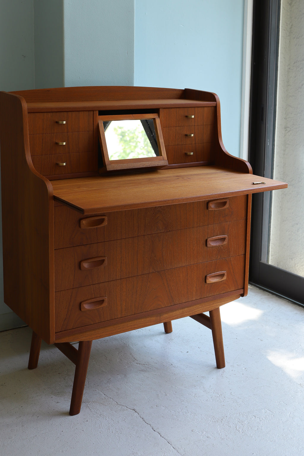 2Danish_Vintage_Writing_Bureau