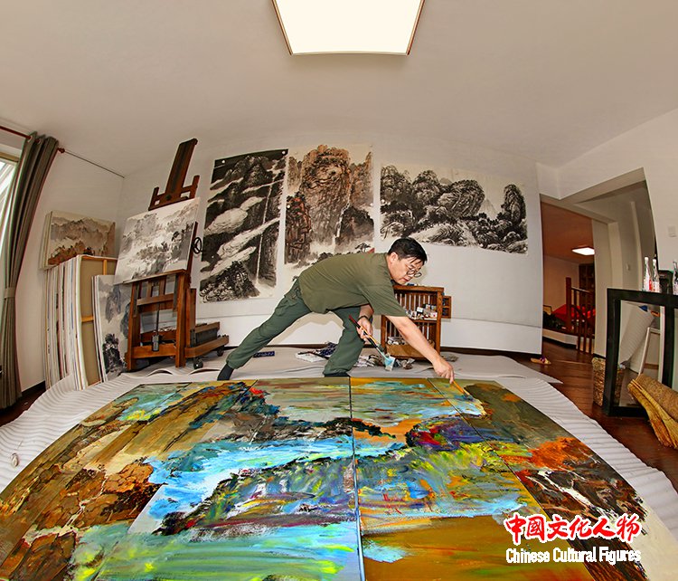 秘境への旅---徐里油絵芸術作品展が東京で開催される_中国文化人物网