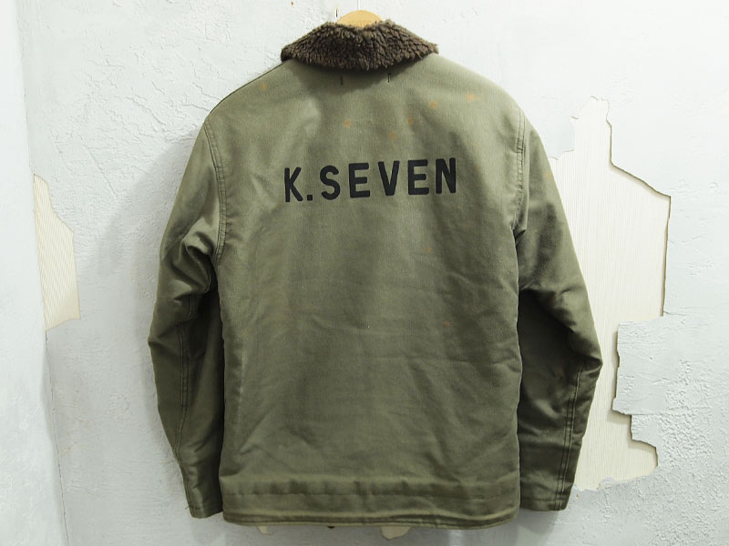 TENDERLOIN 'T-1 / K-SEVEN'デッキジャケット プリント N-1 オリーブ S