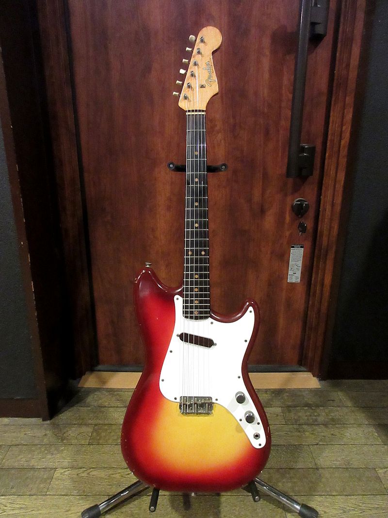 1961 Fender Musicmaster Sunburst - ヴィンテージギター買取り・販売
