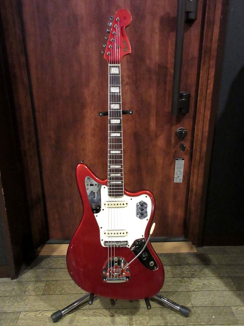 1967 Fender Jaguar Candy Apple Red - ヴィンテージギター買取り