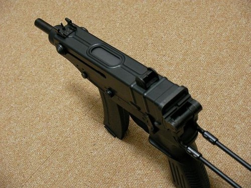 東京マルイ スコーピオン Vz.61 (vol.2) ～ リポバッテリー実装 - GUN