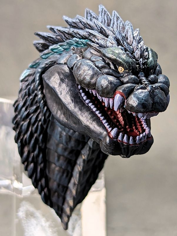 玩栗犬と、一番くじ ゴジラ 大怪獣列伝 モンスターヘッドマグネット