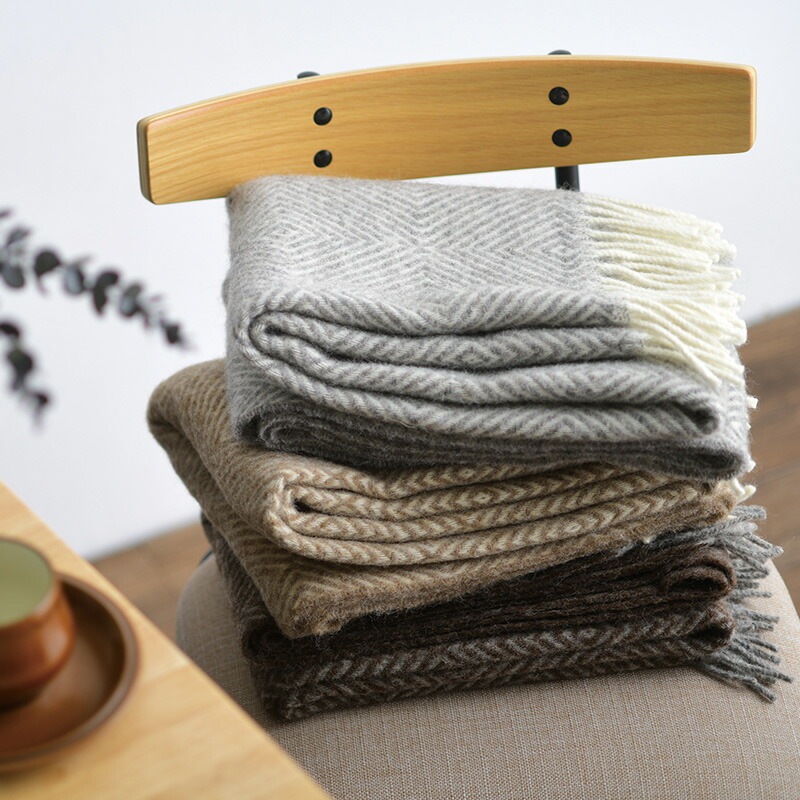 Silkeborg Uldspinderi ハーフケット ファーン 85×130cm ライト