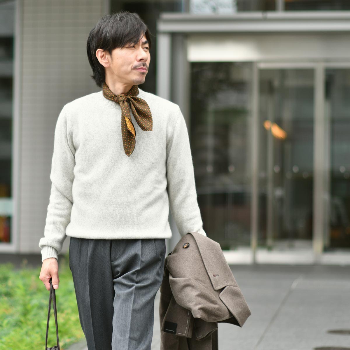 Atto Vannucci【アットヴァンヌッチ】ネッカチーフ 81119 シルク 小紋