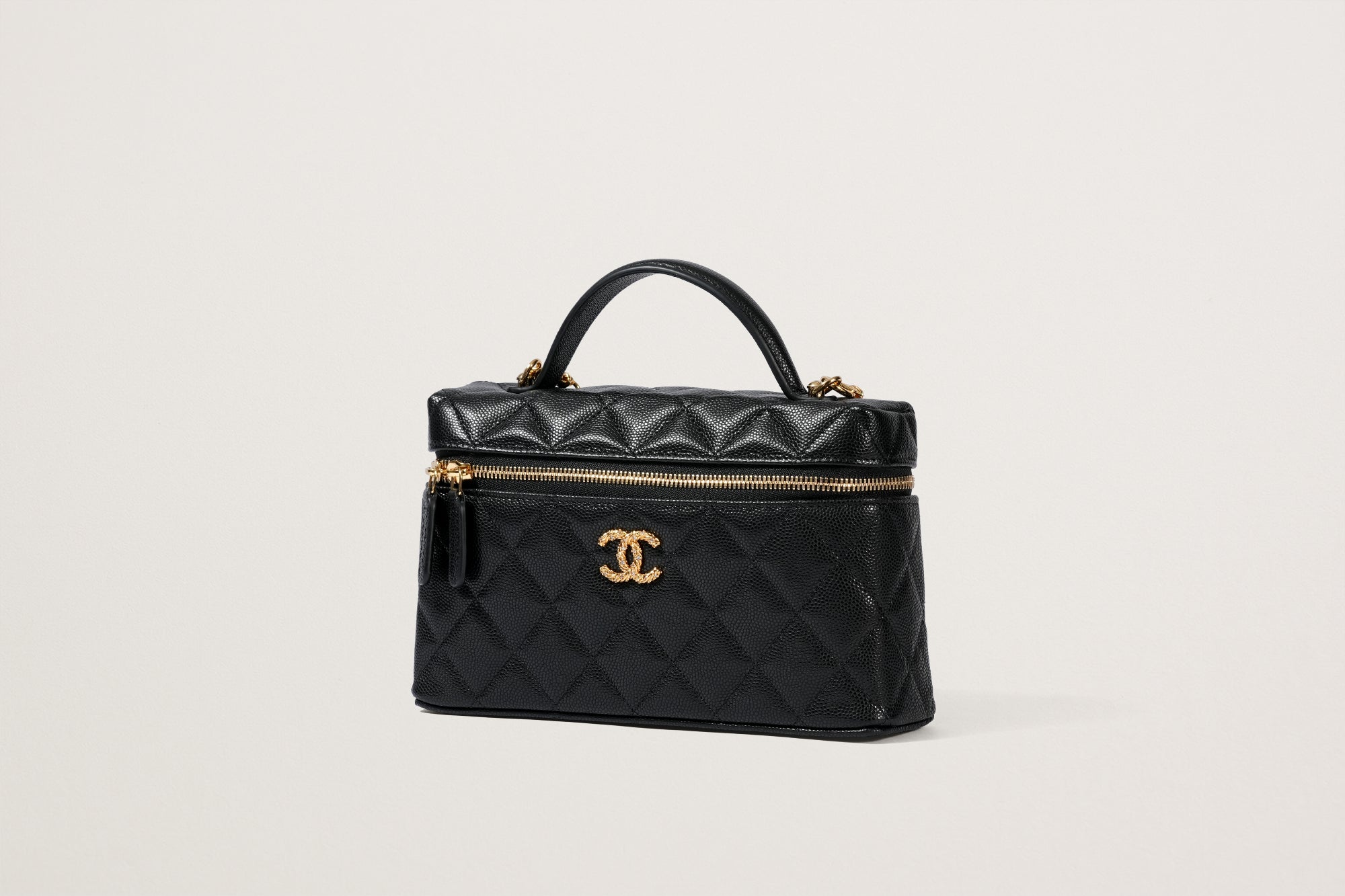 CHANEL マトラッセ スモールヴァニティケース – GINZA SATAKE