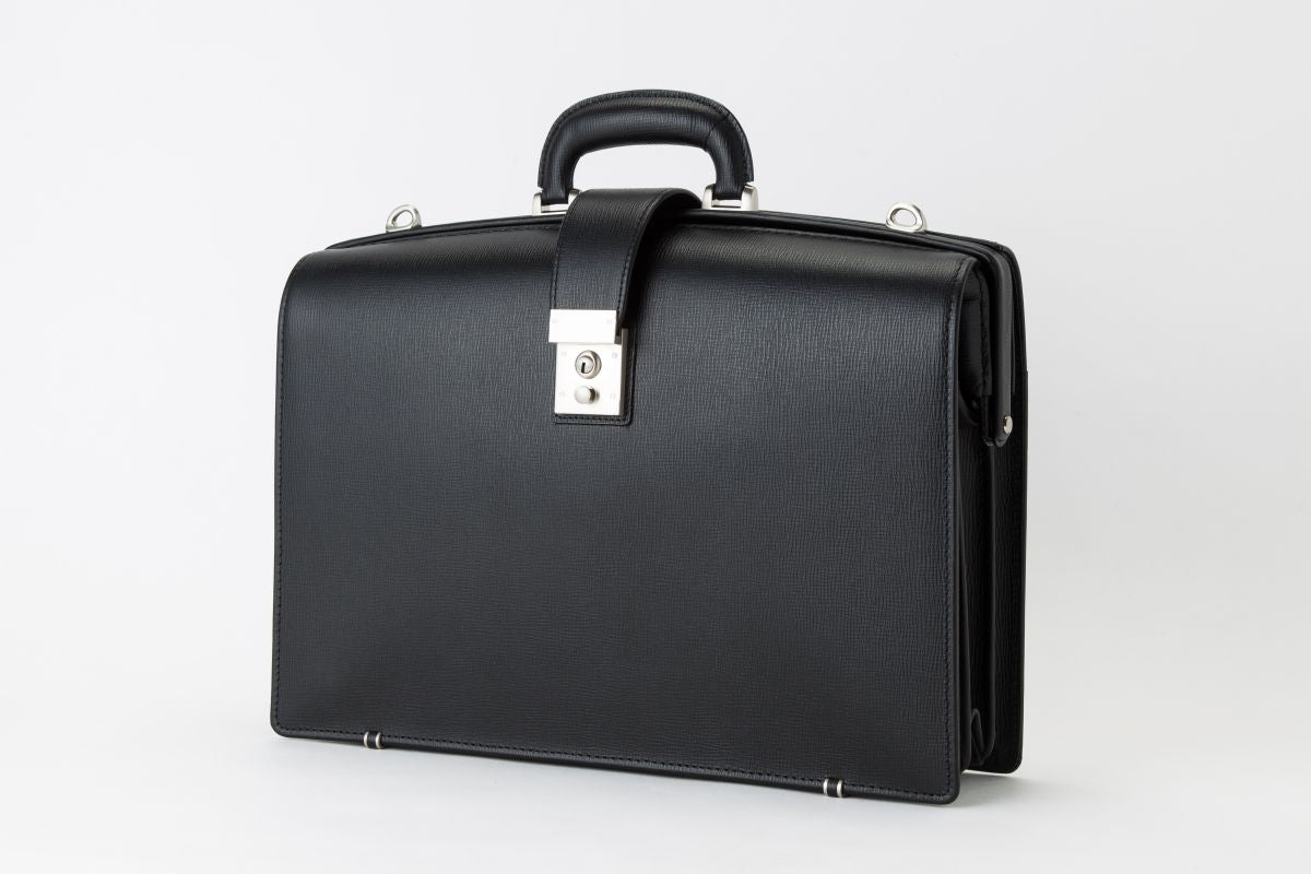 GINZA TANIZAWA TOKYO 本革ダレスバッグ（ショルダーストラップ付き）