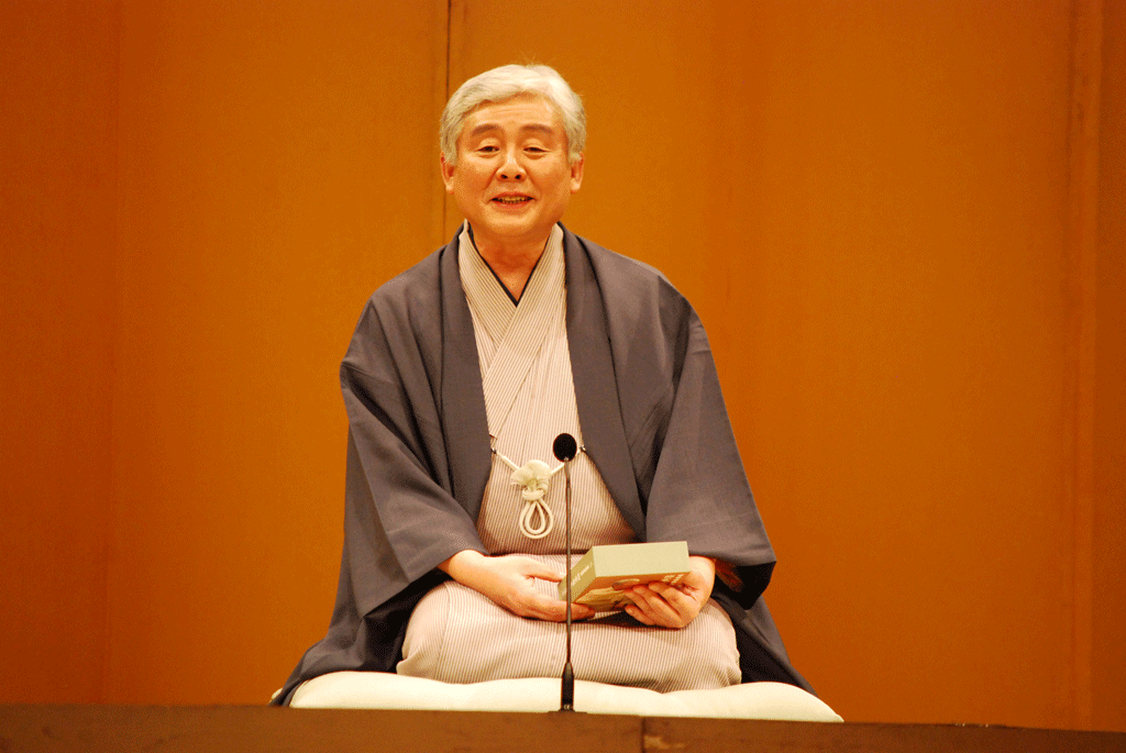 3枚組DVD-BOX「落語研究会 柳家喬太郎名演集」の発売記者会見を