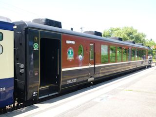 ほどちゃんの写真館 - SLばんえつ物語：グリーン車指定席(3/9)