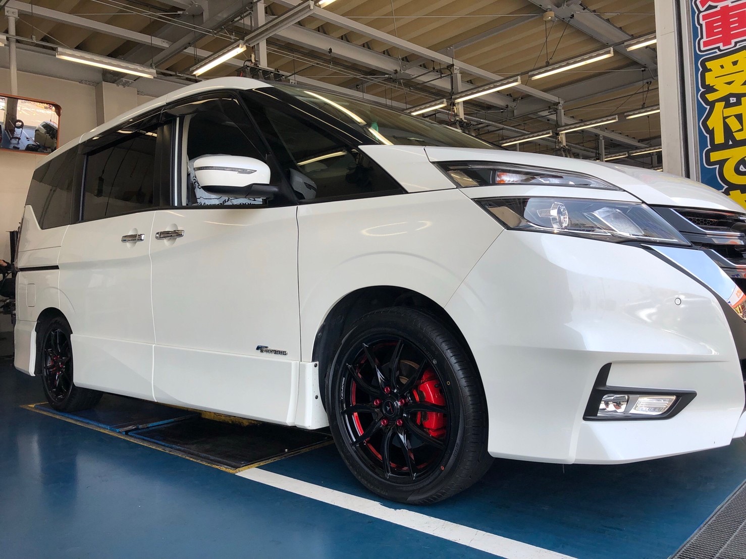 C27セレナ NOVARIS ROHGUE VF 17inch取付 | オートバックス 海老名