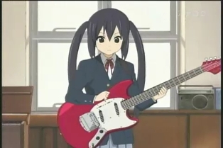 ☆ Fender Mustang ☆ ～けいおん！中野梓の愛器～ | 楽器検索☆ネット